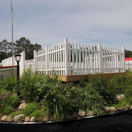 Mackinac Lake Trail Motel Mackinaw City Rom bilde